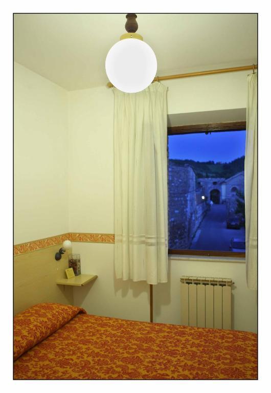 Due Torri Hotel San Severino Marche Room photo