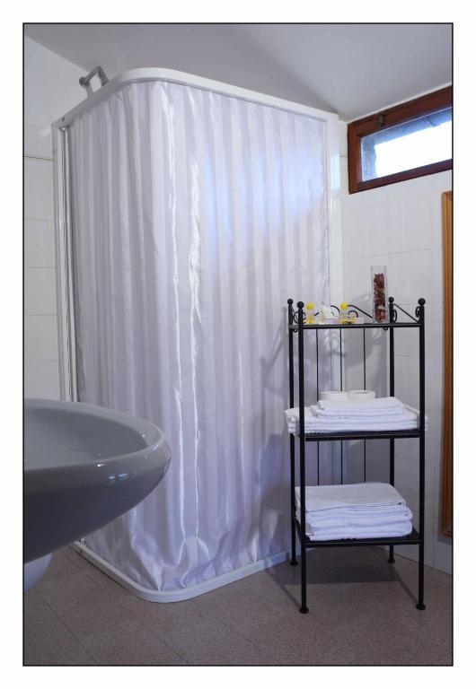 Due Torri Hotel San Severino Marche Room photo