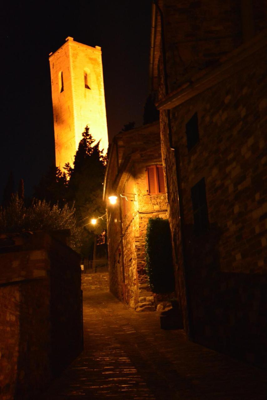 Due Torri Hotel San Severino Marche Exterior photo