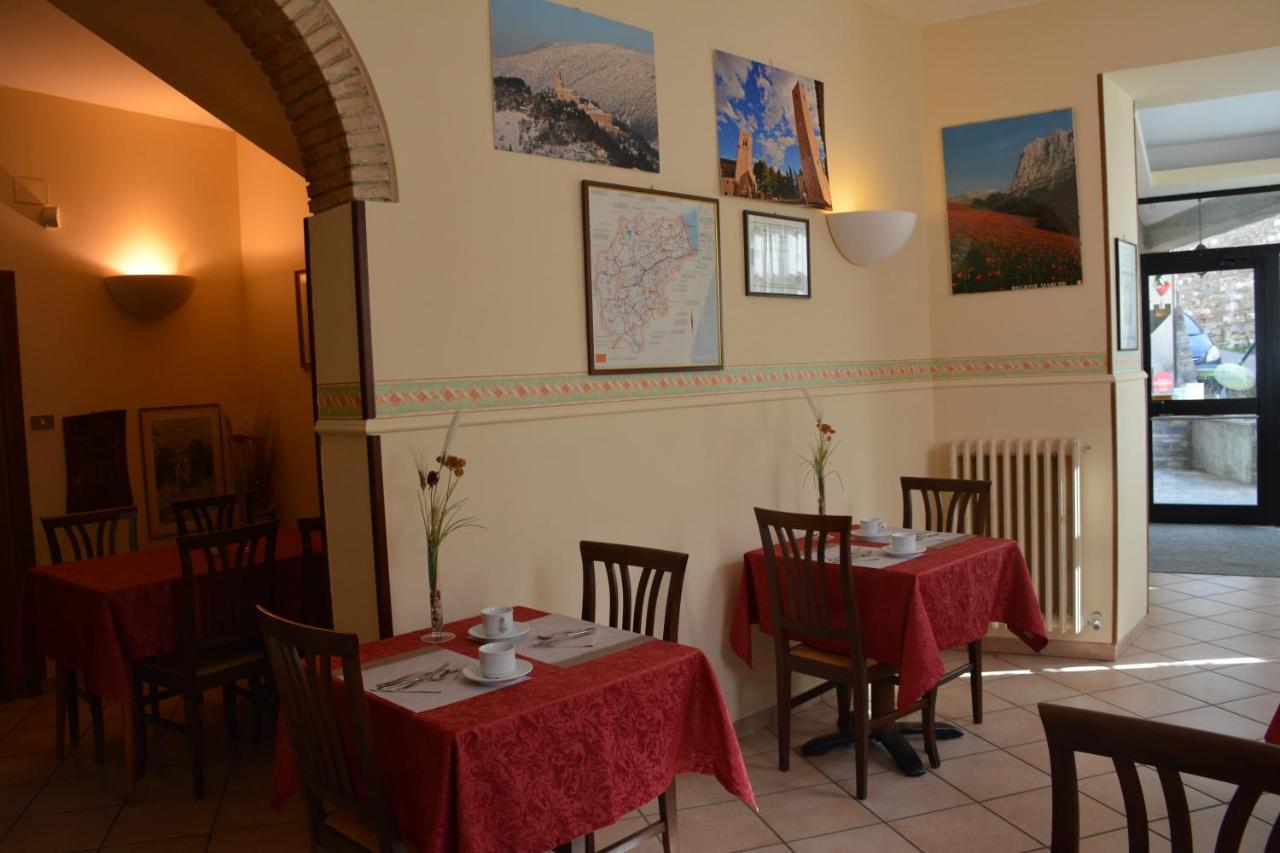 Due Torri Hotel San Severino Marche Exterior photo